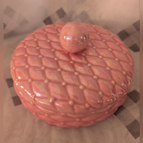 Arnels Ceramic 7” Quilted Round Lidded Dish Powder Jewelry Trinket Vintage - Picture 2 of 7